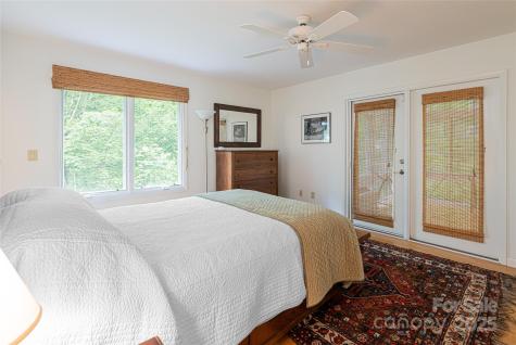 70 Crabapple Lane Asheville NC 28804