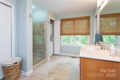 70 Crabapple Lane Asheville NC 28804