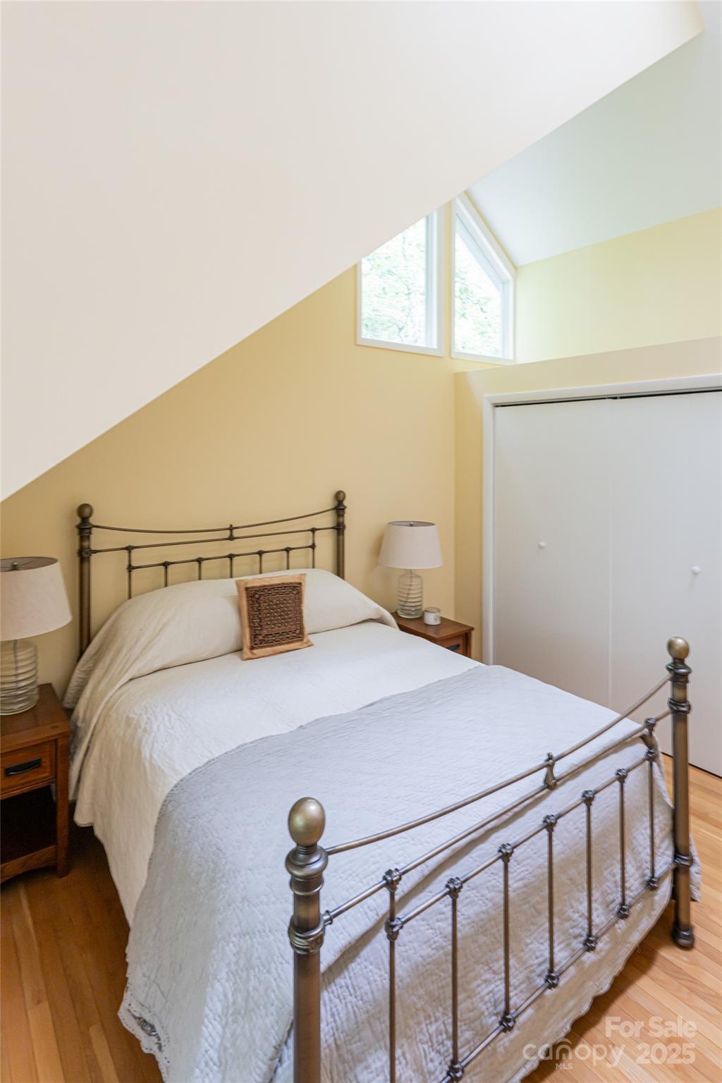 70 Crabapple Lane Asheville NC 28804