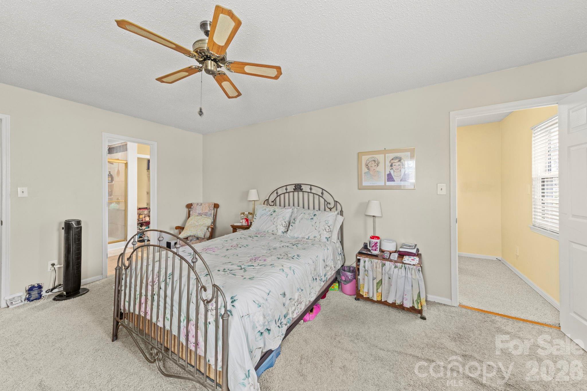 10204 Camelback Circle Charlotte NC 28226