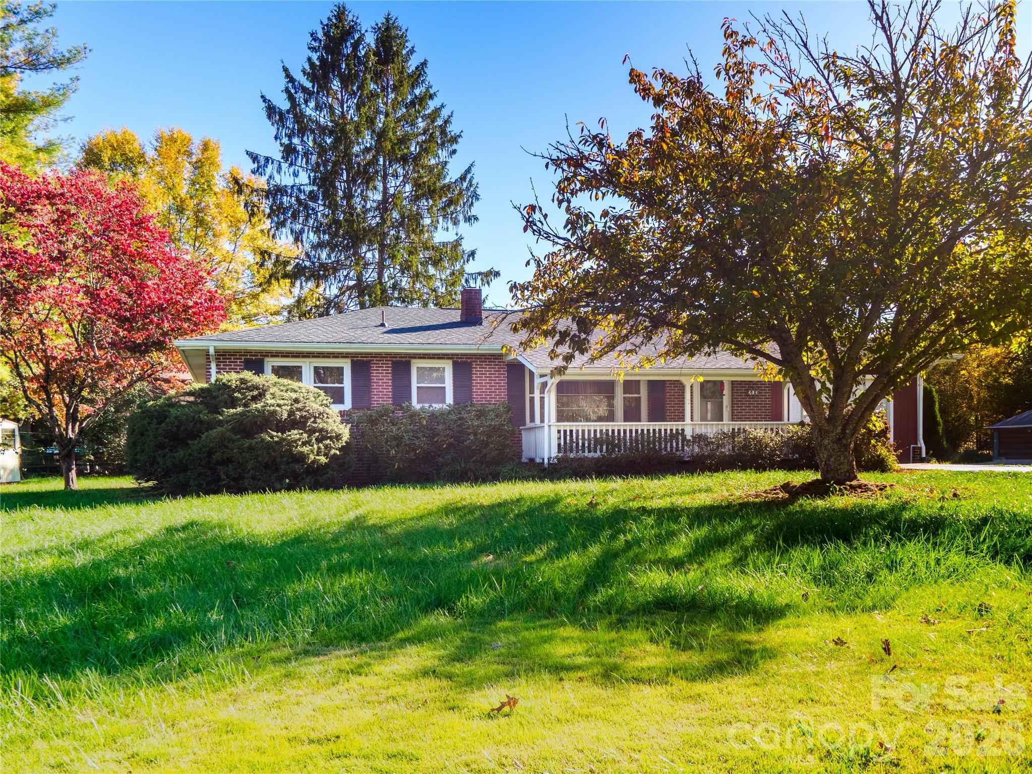 203 Oak Grove Road East Flat Rock NC 28726