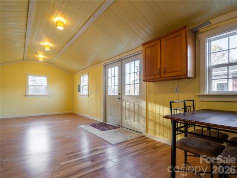 203 Oak Grove Road East Flat Rock NC 28726