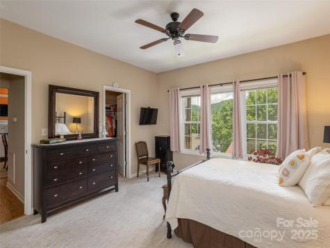 31 Headwater Drive Hendersonville NC 28739