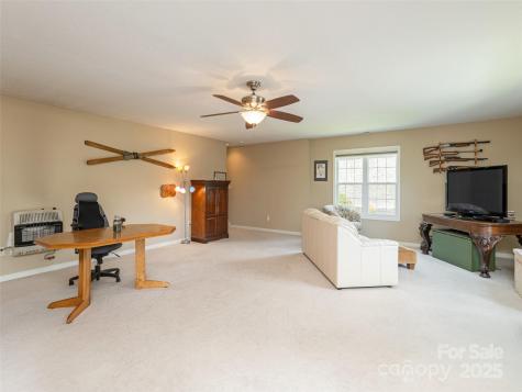 31 Headwater Drive Hendersonville NC 28739