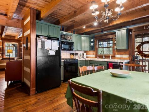 952 & 970 Morgan Hill Road Black Mountain NC 28711