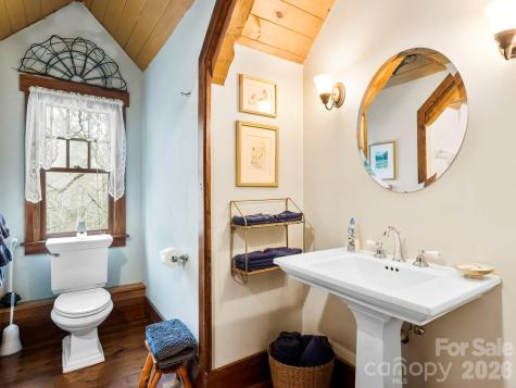 952 & 970 Morgan Hill Road Black Mountain NC 28711