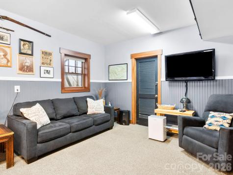 952 & 970 Morgan Hill Road Black Mountain NC 28711