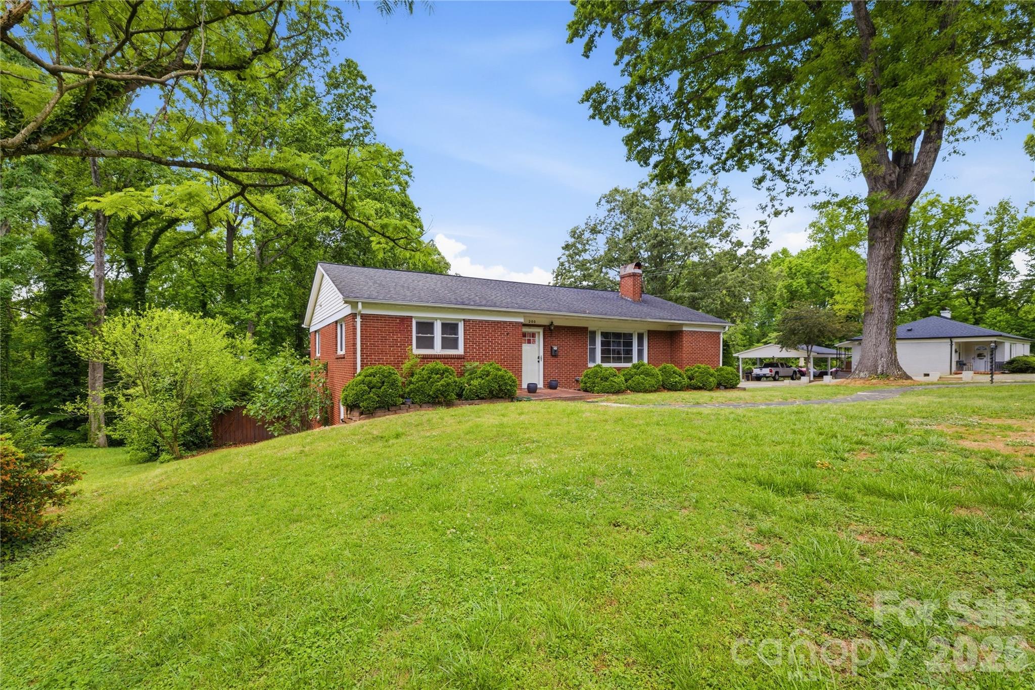 200 Falls Street Morganton NC 28655