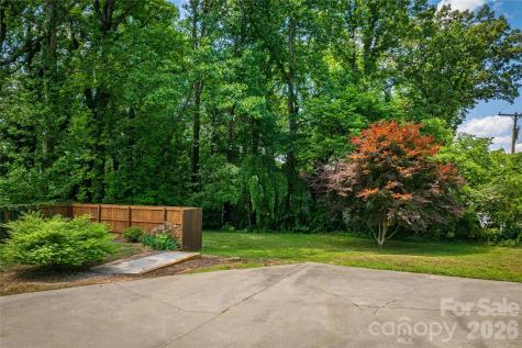 200 Falls Street Morganton NC 28655