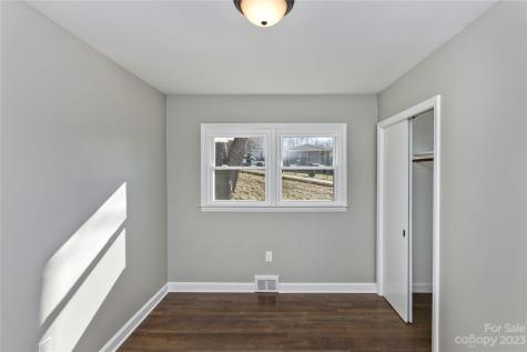 30 Cherry Grove Road Asheville NC 28805