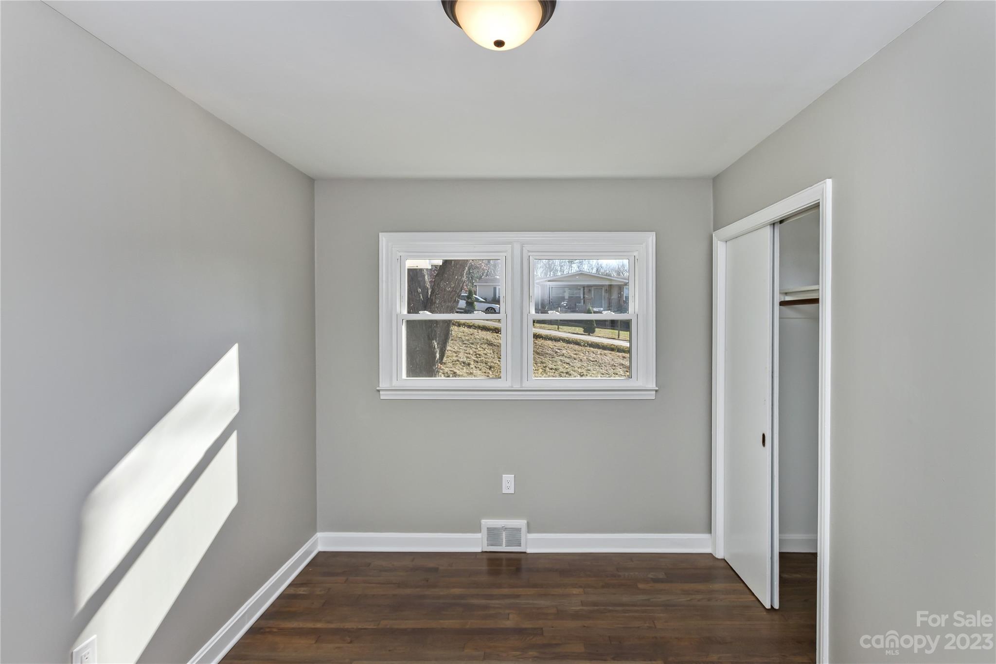 30 Cherry Grove Road Asheville NC 28805
