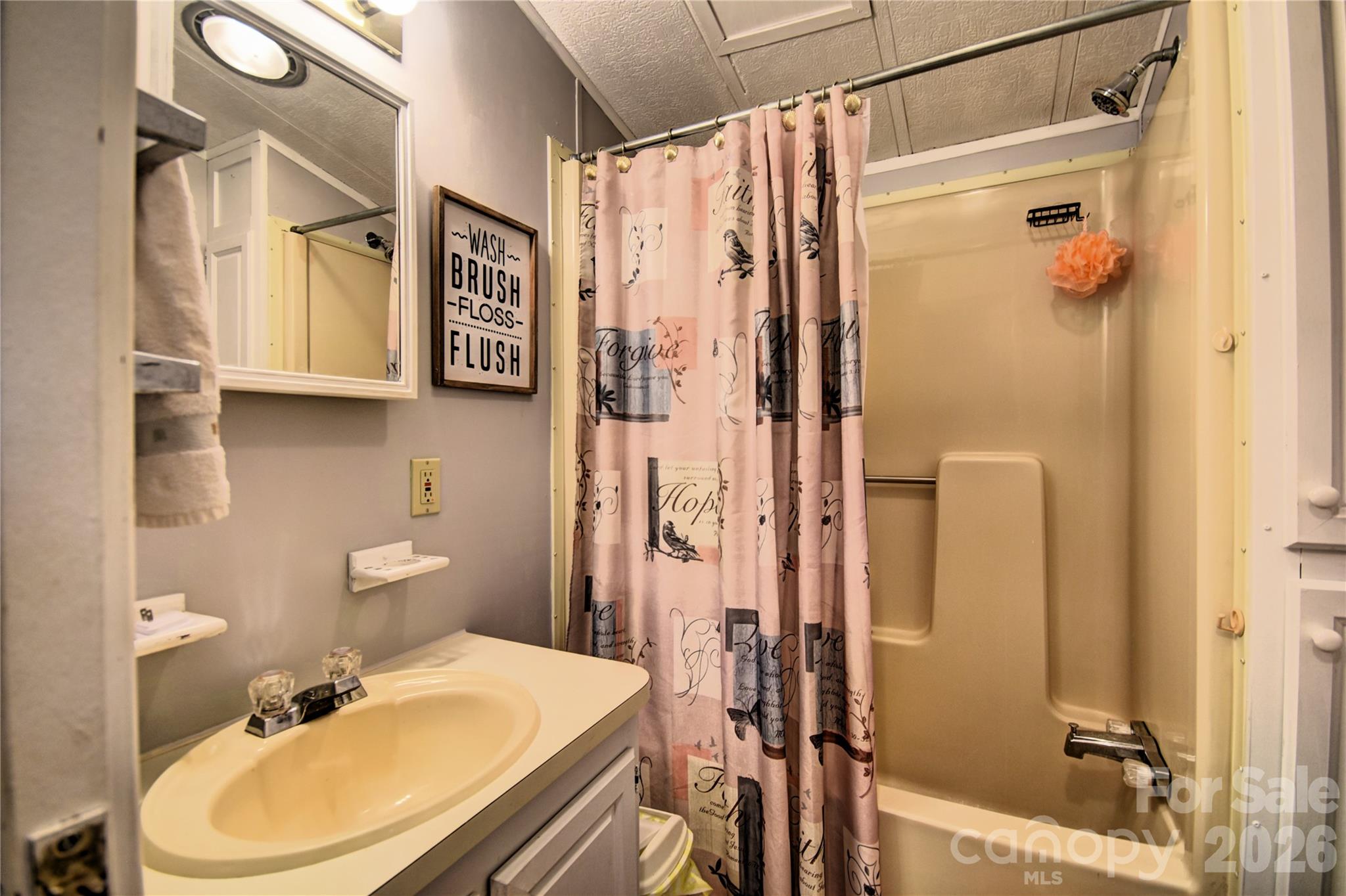 91 Mallard Loop Waynesville NC 28785