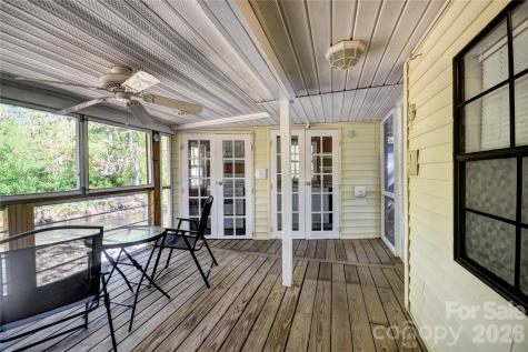 91 Mallard Loop Waynesville NC 28785