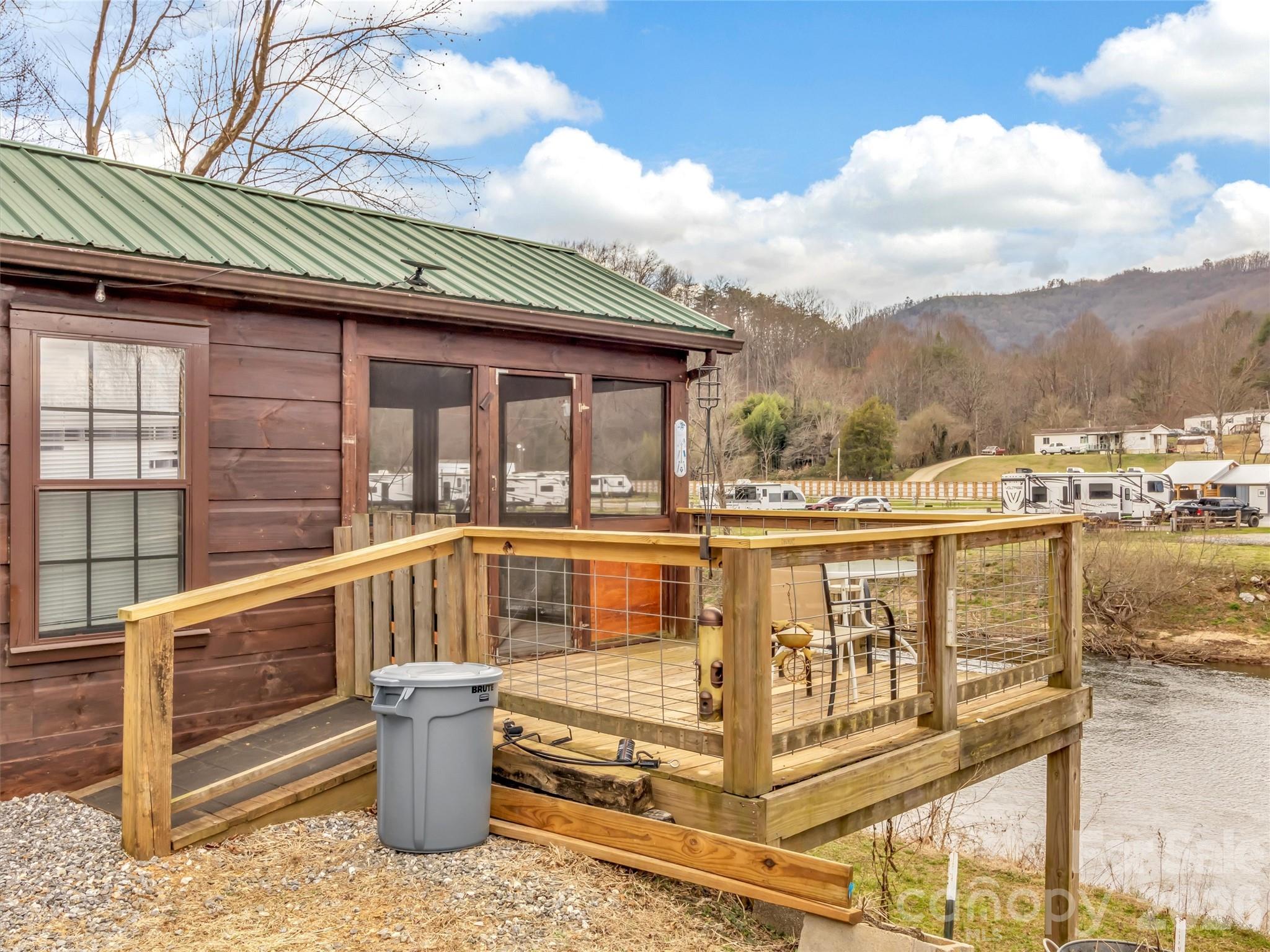 522 N River Road Sylva NC 28779