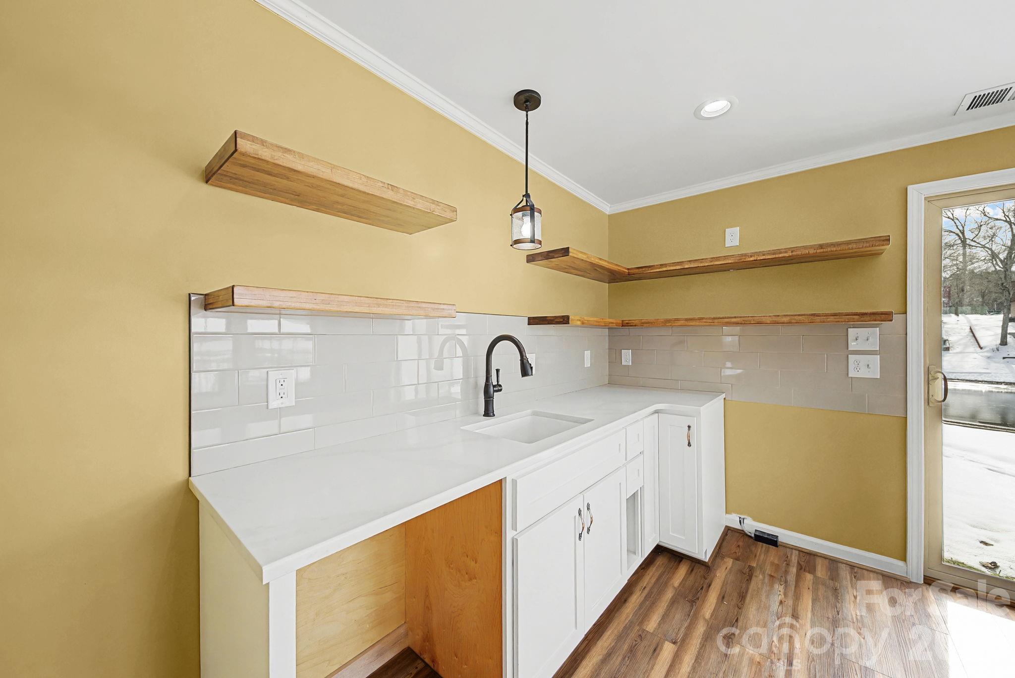 243 Shore Lane Lexington NC 27292
