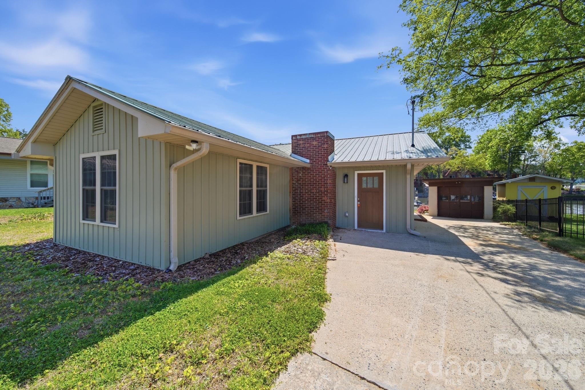 243 Shore Lane Lexington NC 27292