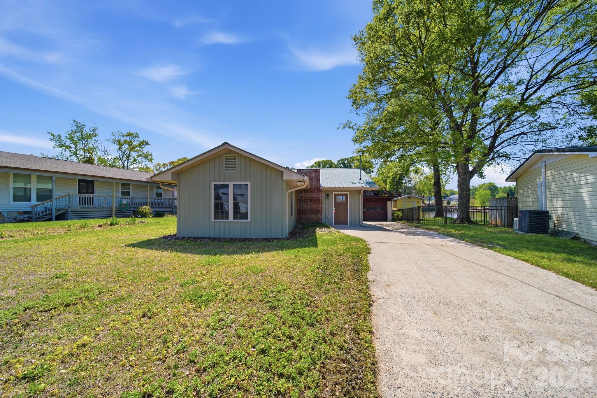 243 Shore Lane Lexington NC 27292