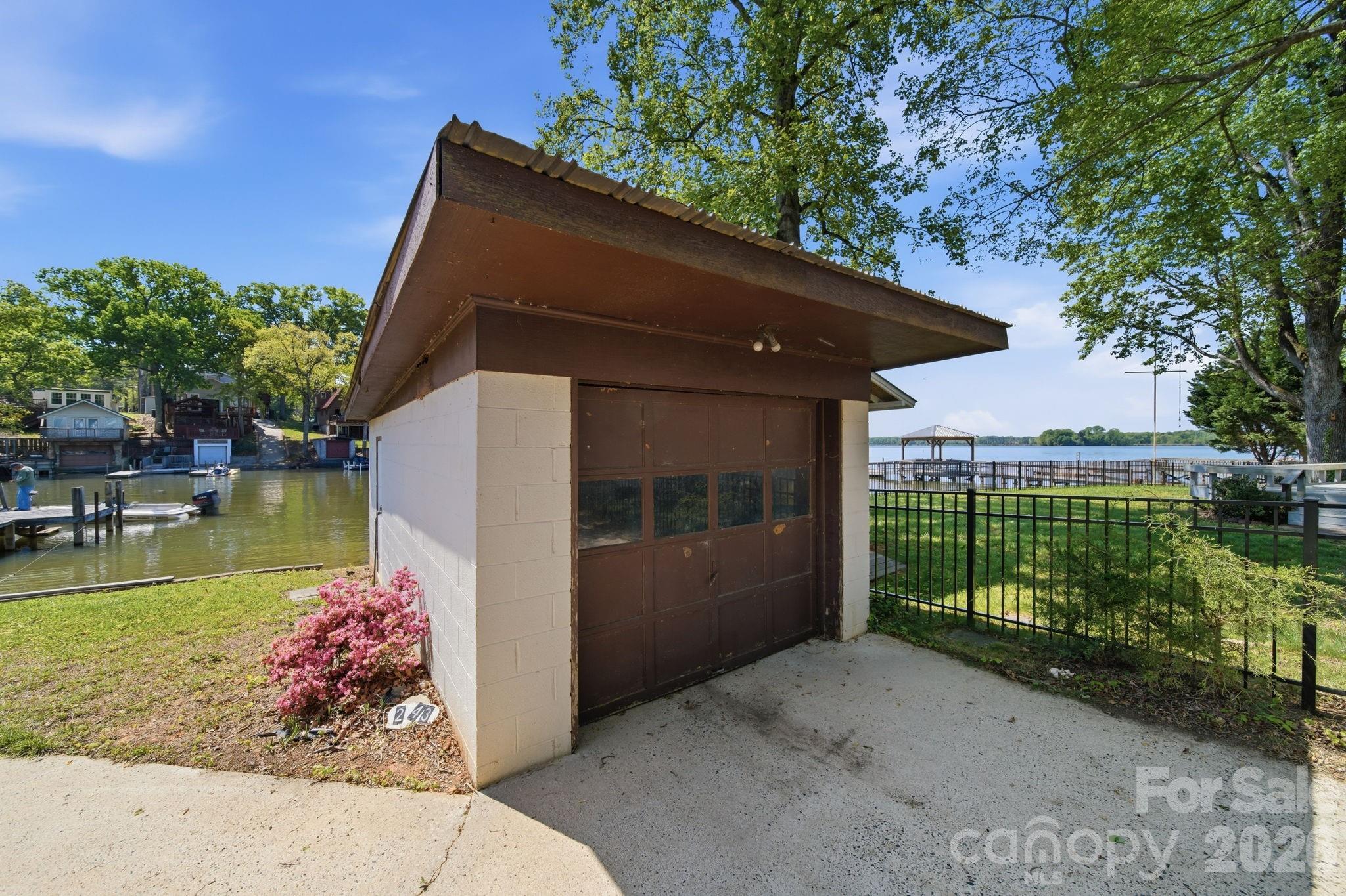 243 Shore Lane Lexington NC 27292
