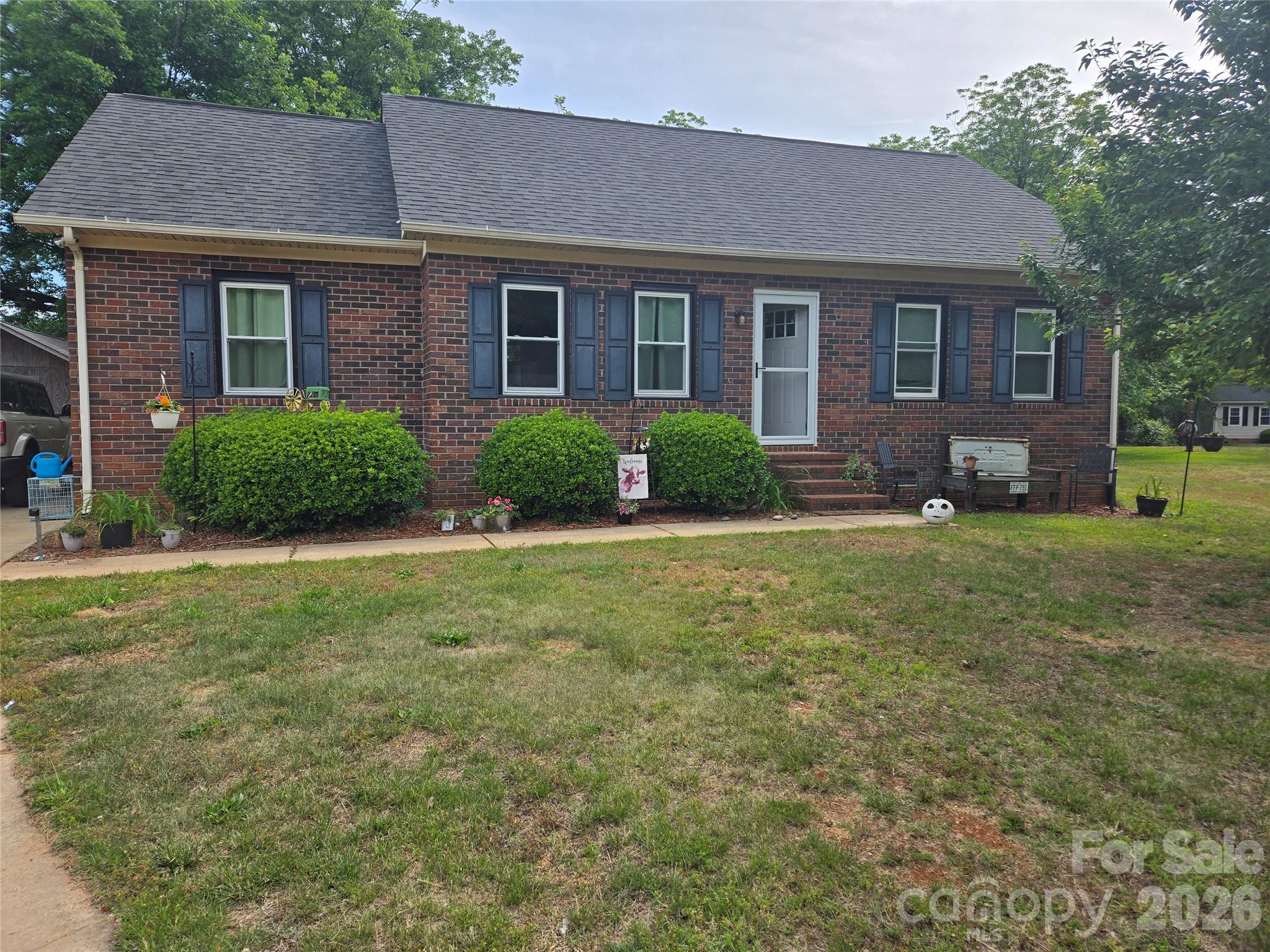 427 Park Gq Avenue Granite Quarry NC 28146