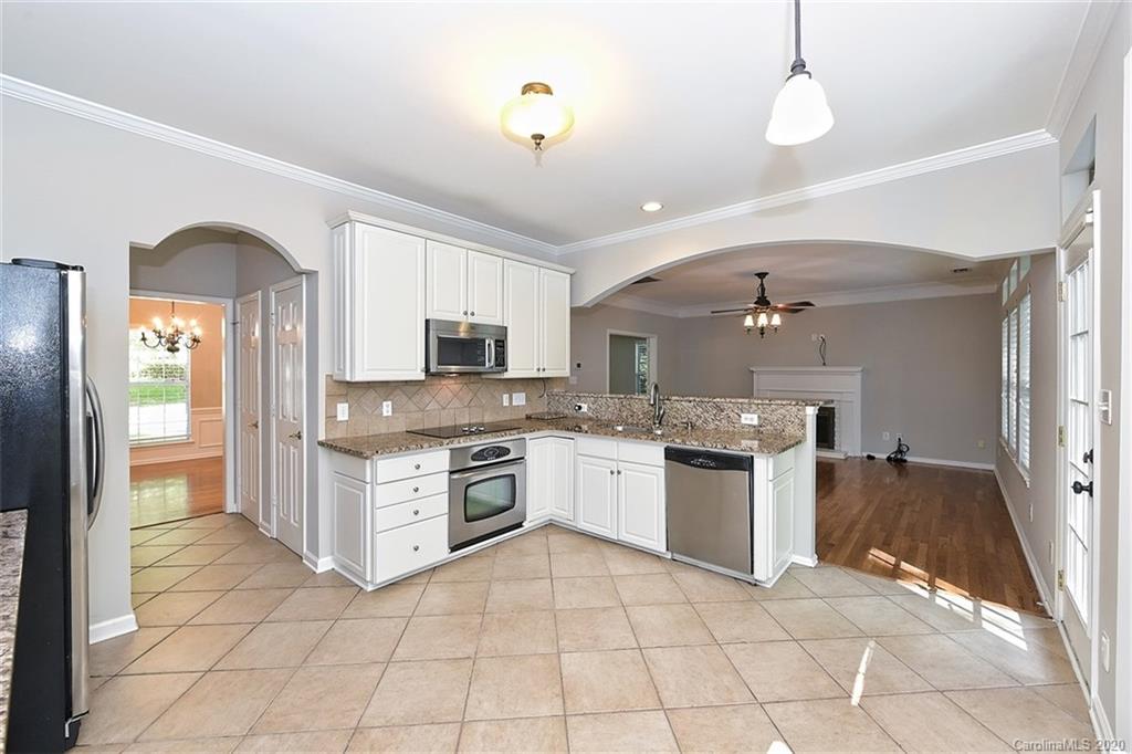 2719 Parham Place Charlotte NC 28270