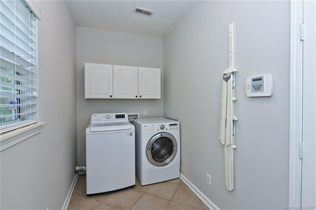 2719 Parham Place Charlotte NC 28270