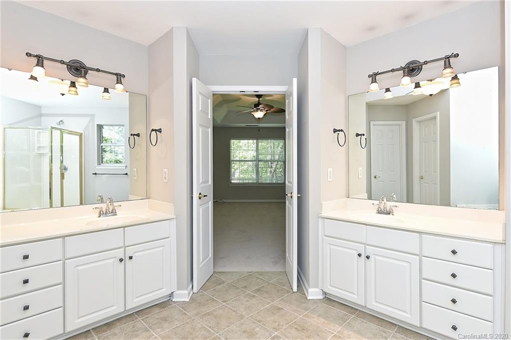 2719 Parham Place Charlotte NC 28270