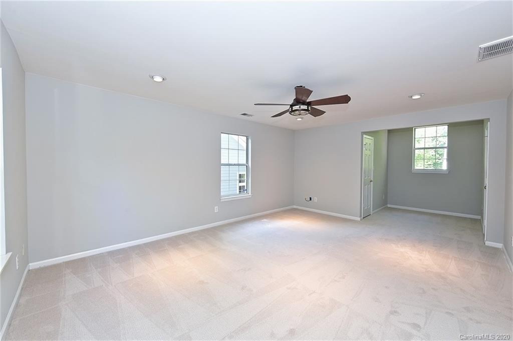 2719 Parham Place Charlotte NC 28270