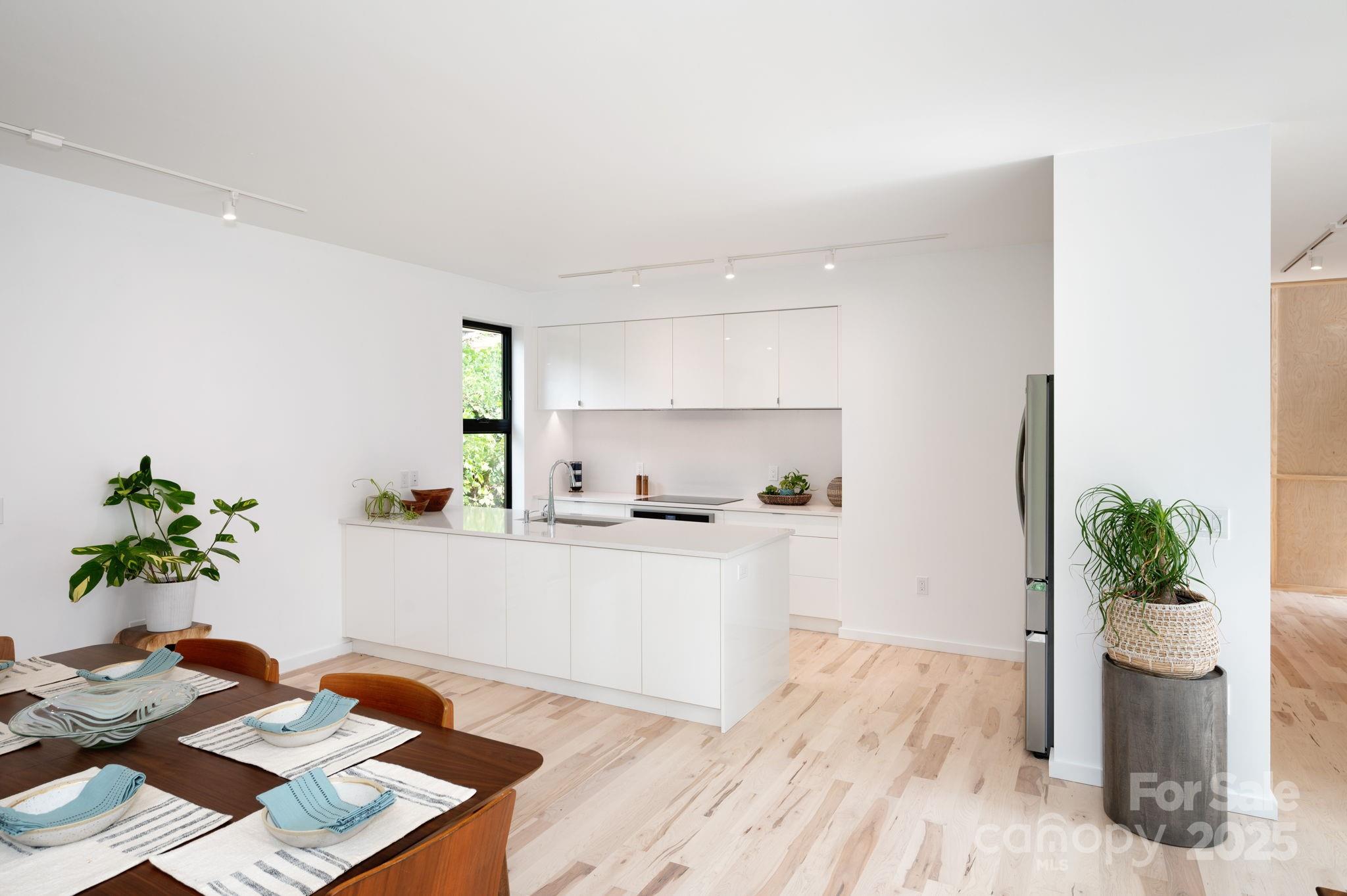 7 Haith Drive Asheville NC 28801