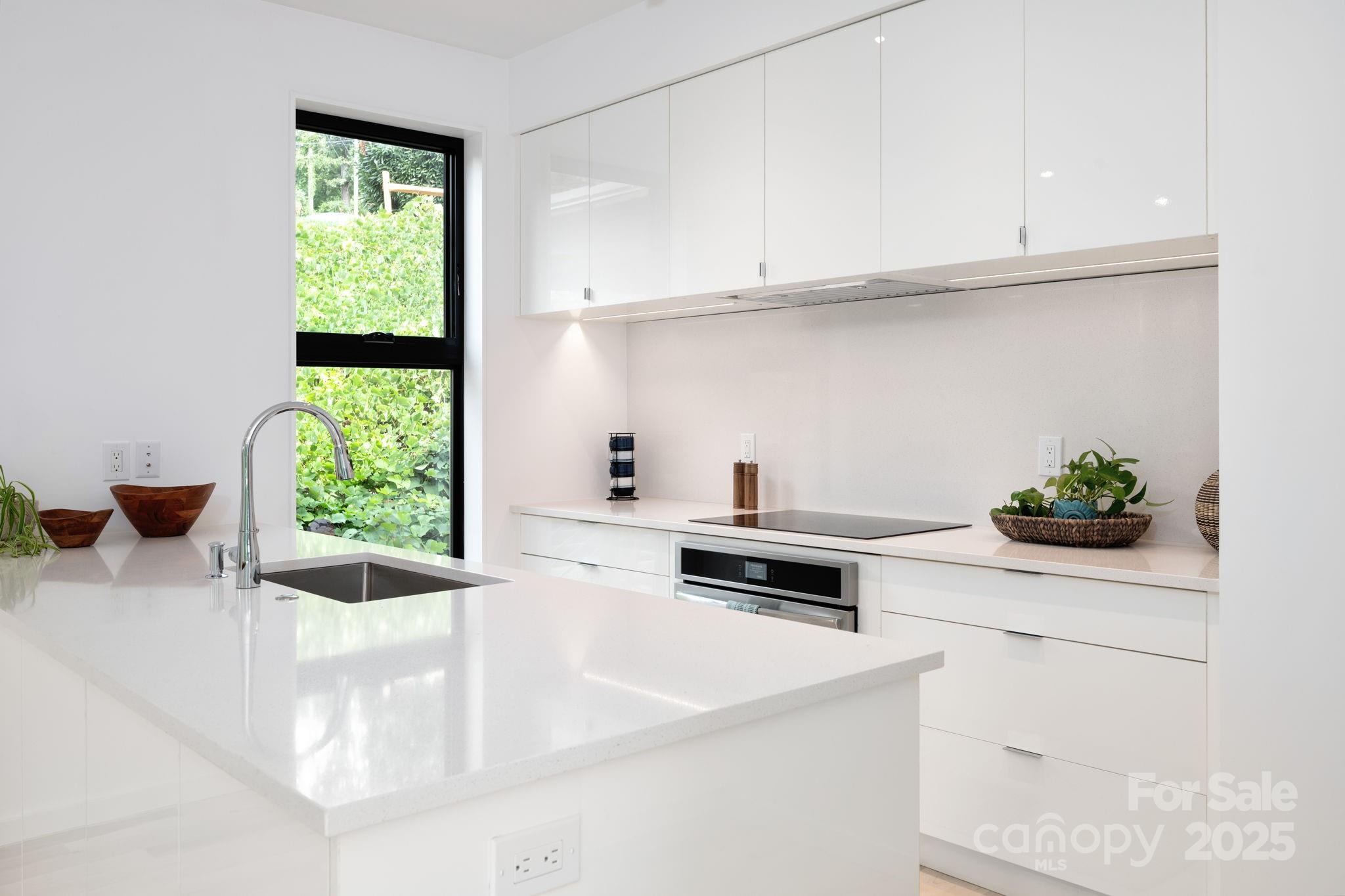 7 Haith Drive Asheville NC 28801