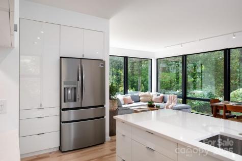 7 Haith Drive Asheville NC 28801