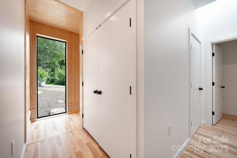 7 Haith Drive Asheville NC 28801