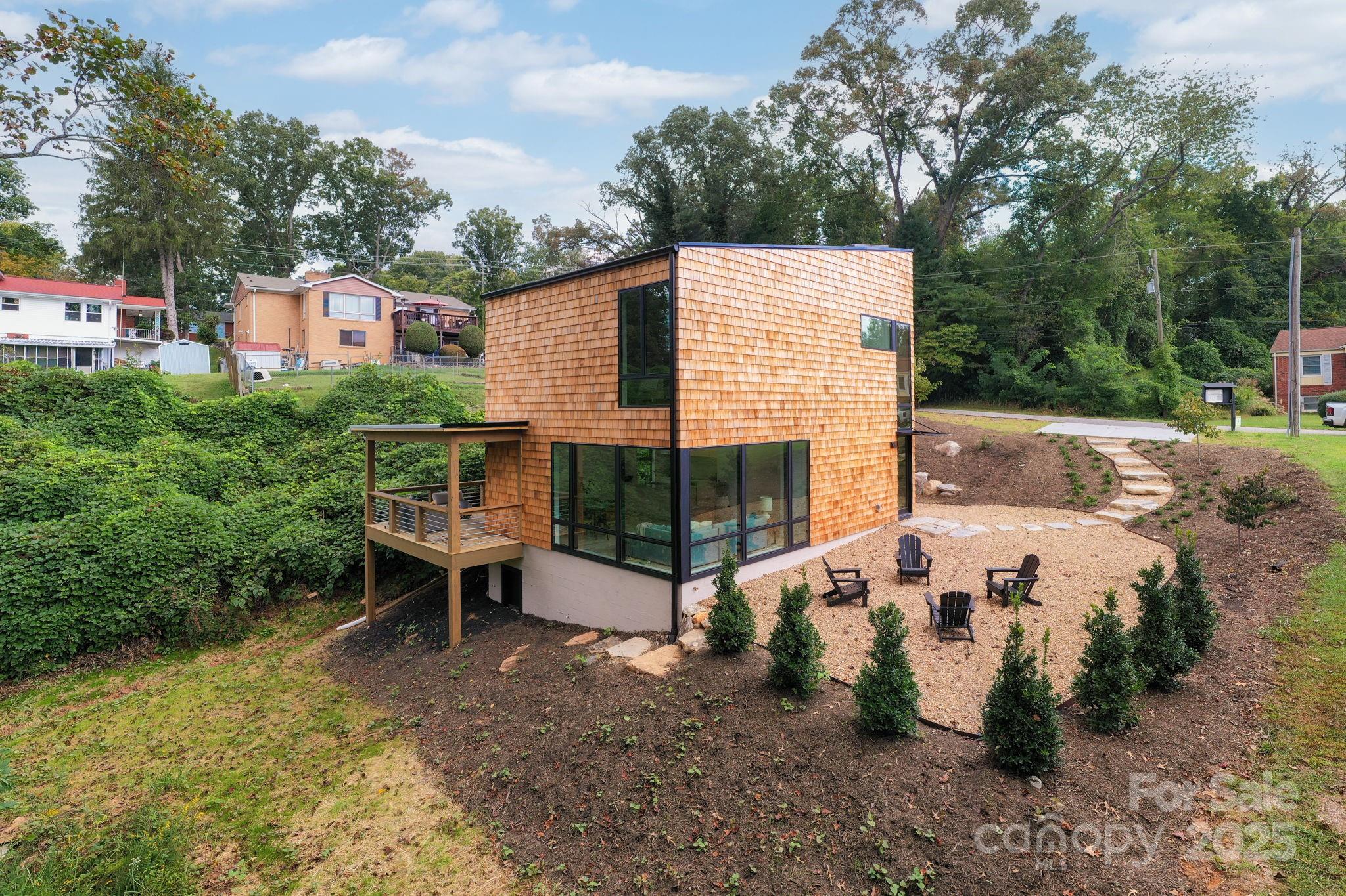 7 Haith Drive Asheville NC 28801