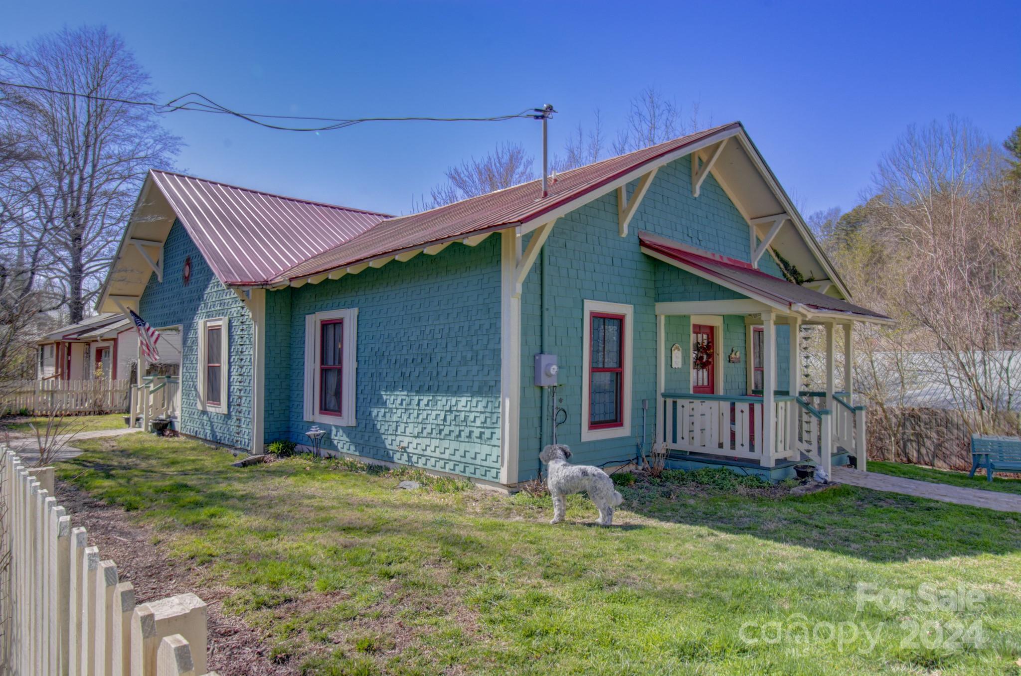 29 Lower Crest Street Zirconia NC 28790