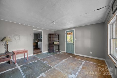 378 Emma Road Asheville NC 28806