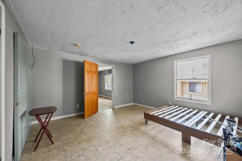 378 Emma Road Asheville NC 28806