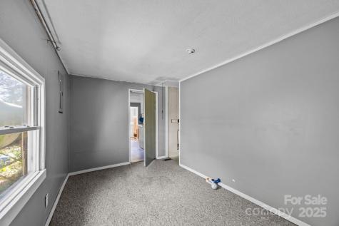 378 Emma Road Asheville NC 28806