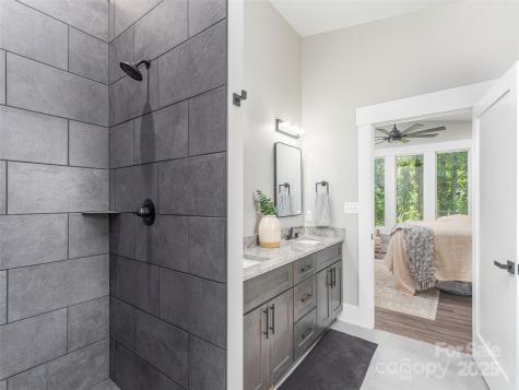 71 Scott Meadows Drive Asheville NC 28806