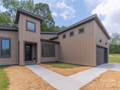 71 Scott Meadows Drive Asheville NC 28806