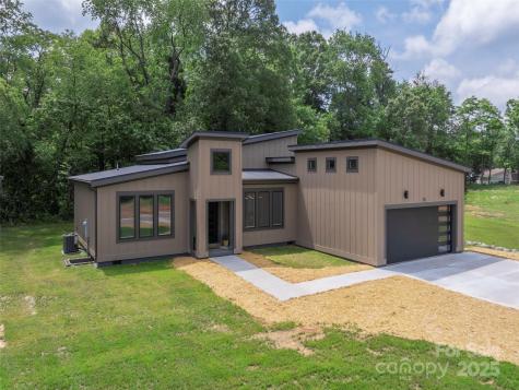 71 Scott Meadows Drive Asheville NC 28806