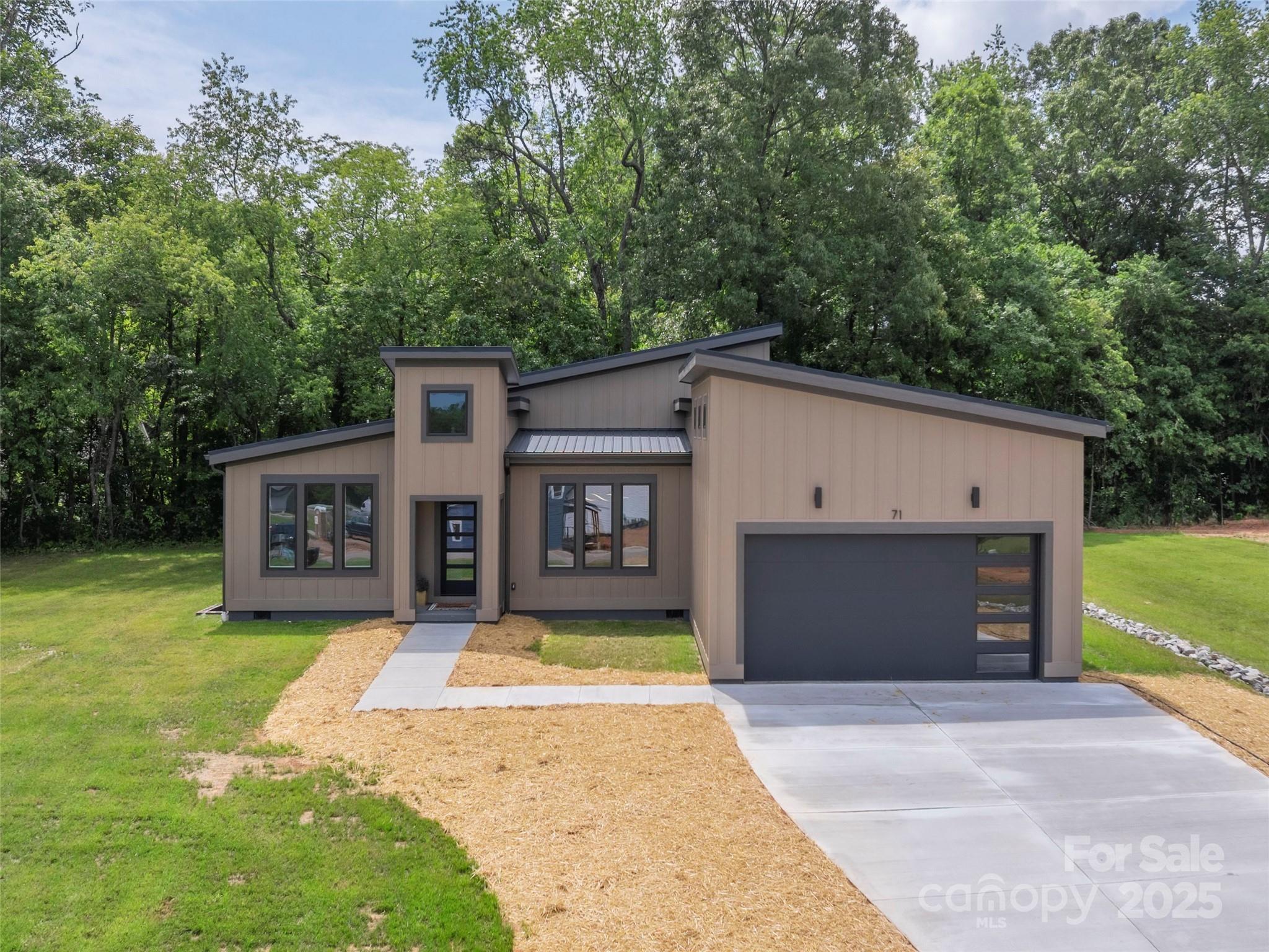 71 Scott Meadows Drive Asheville NC 28806