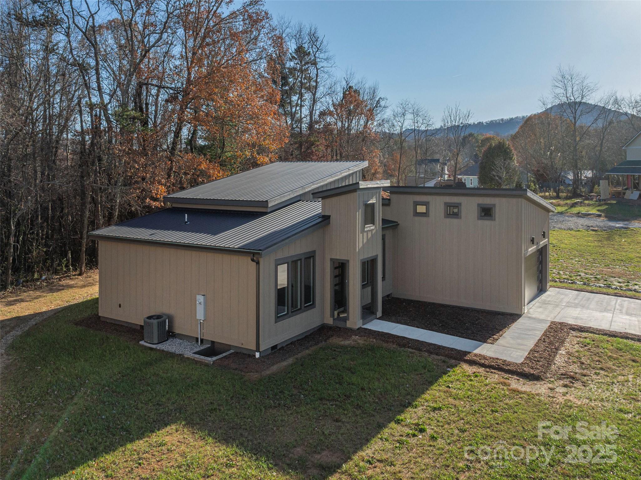 71 Scott Meadows Drive Asheville NC 28806