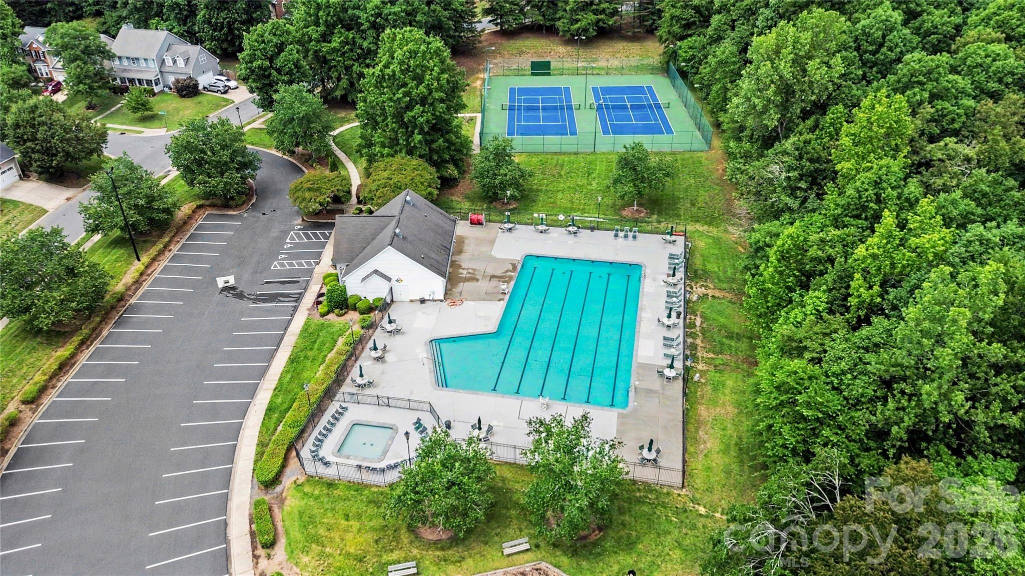 10312 Fairbourne Court Charlotte NC 28269