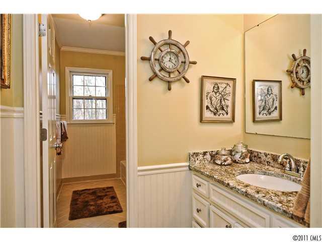 2608 Fernbank Drive Charlotte NC 28226