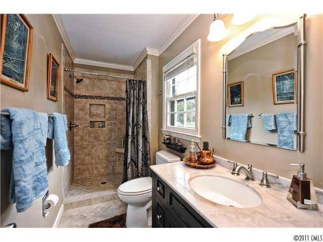 2608 Fernbank Drive Charlotte NC 28226