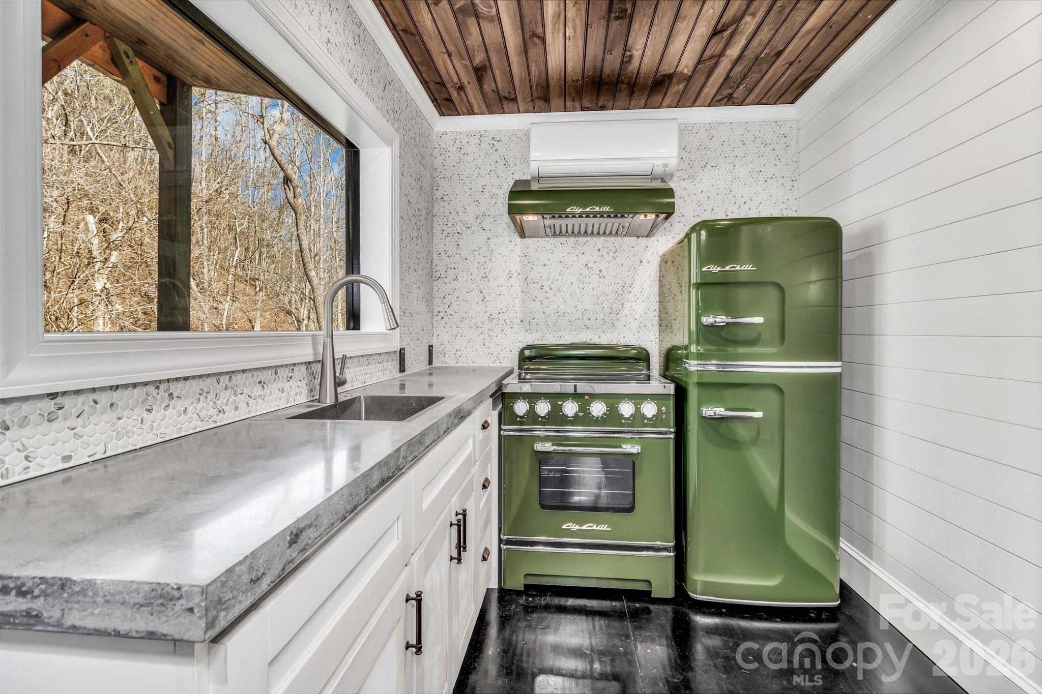 1115 Paint Rock Road Hot Springs NC 28743