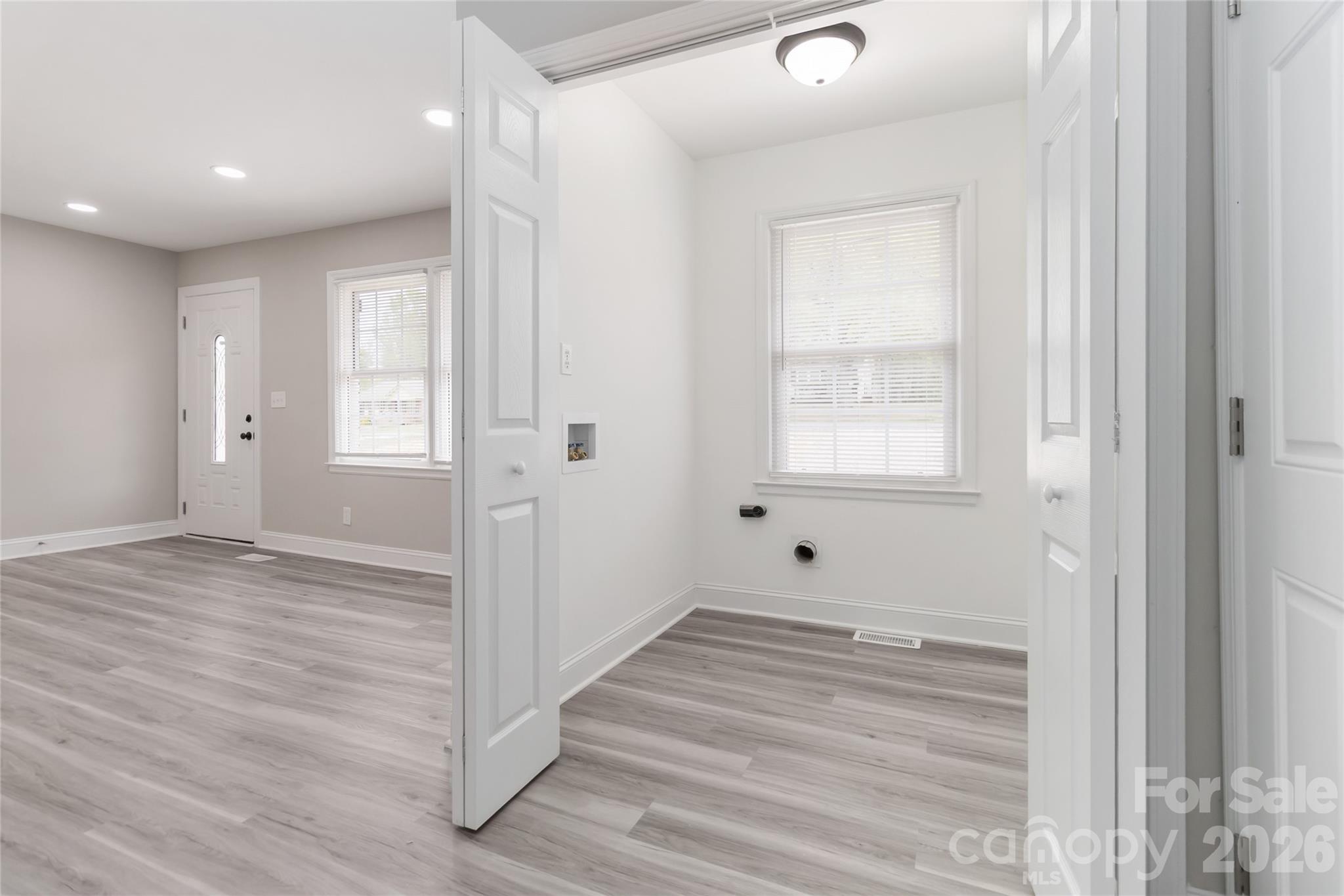 6726 Barrington Drive Charlotte NC 28215
