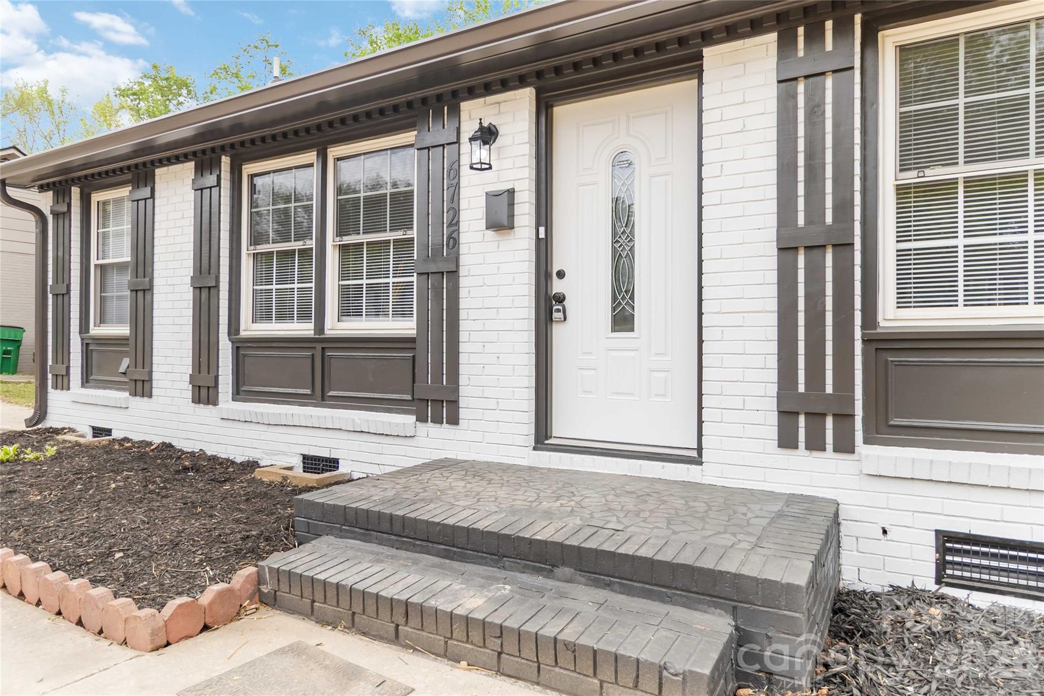 6726 Barrington Drive Charlotte NC 28215