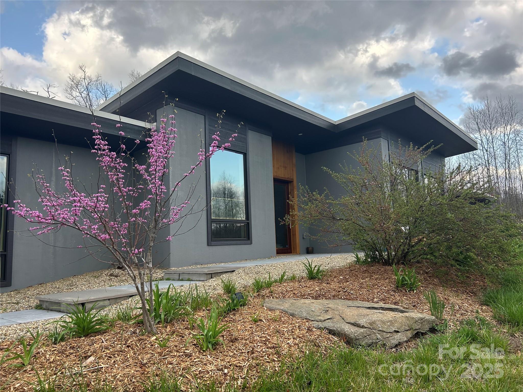 17 Fig Tree Lane Asheville NC 28803