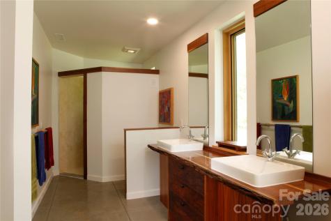 17 Fig Tree Lane Asheville NC 28803