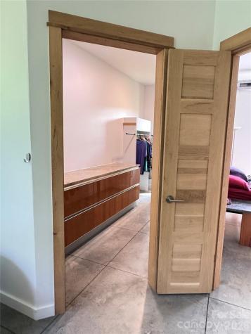 17 Fig Tree Lane Asheville NC 28803